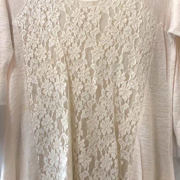 Ivory 3/4 Length Shirt with Lace - Picture 2 of 4